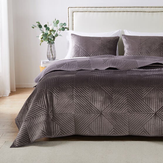 Riviera Velvet Storm Gray Quilt Set, GRAY, hi-res image number null