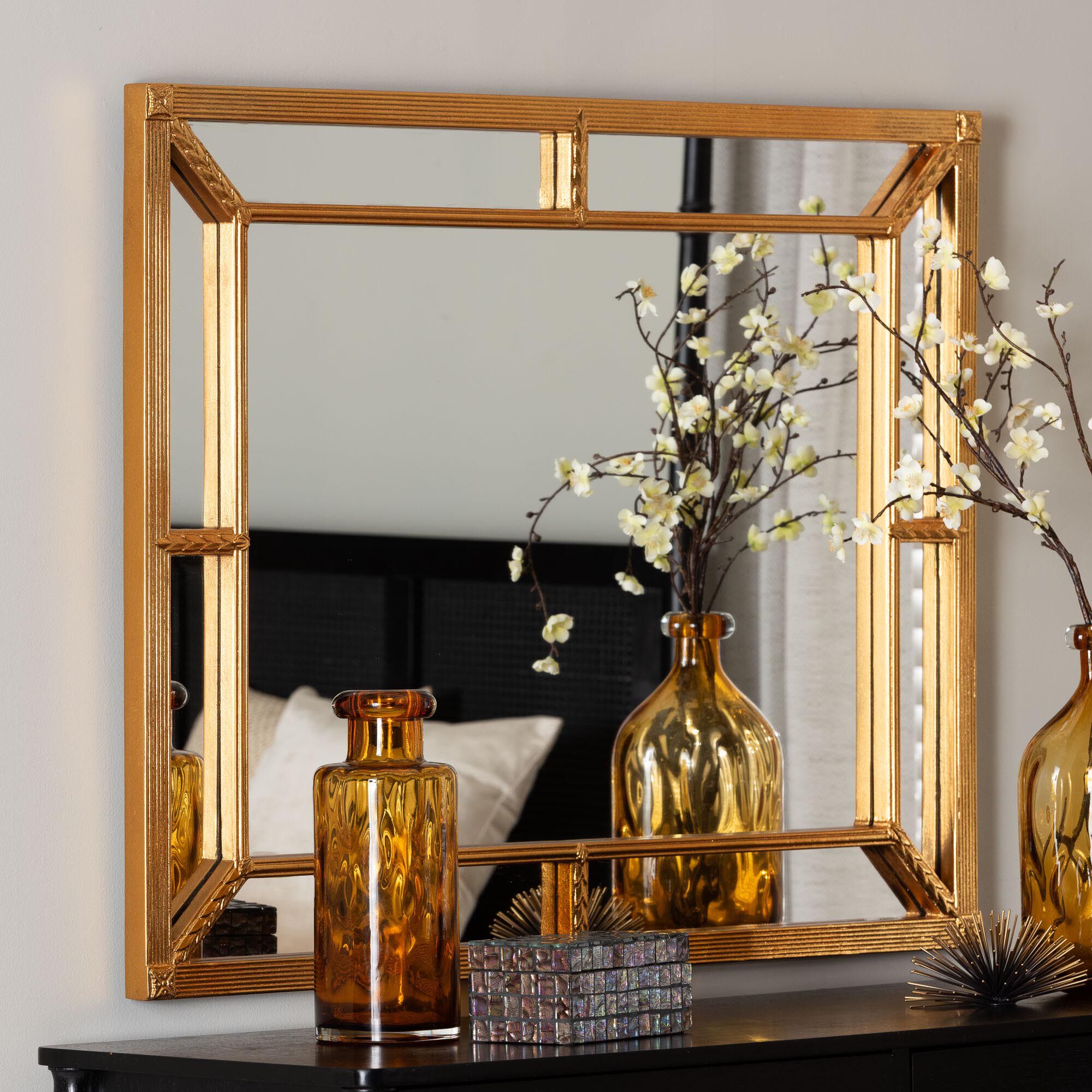 Iskra Accent Mirror, ANTIQUE GOLDLEAF, hi-res image number 0