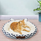 Chevron Printing poly-cotton cozy round cat bed , 18 inch, GREY, hi-res image number 0