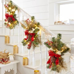 Holiday Classics Stair Swag