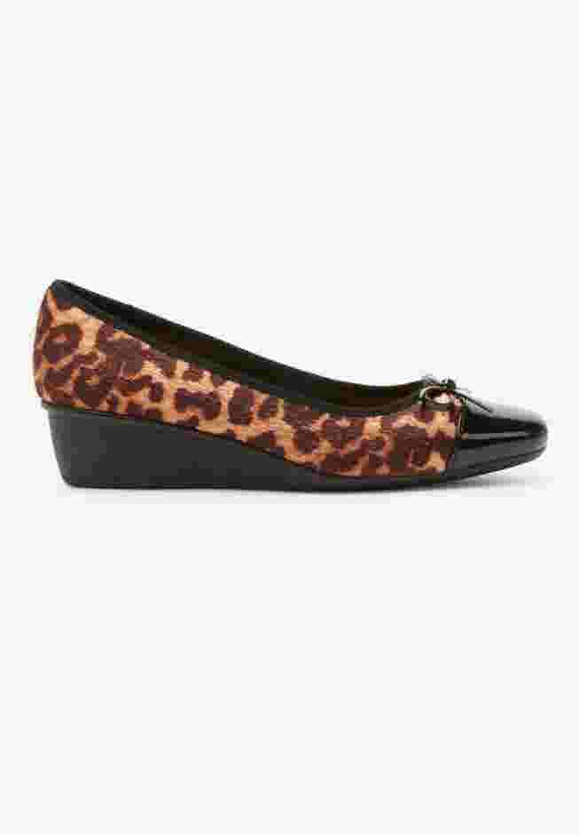 The Jade Slip On Wedge image number 3