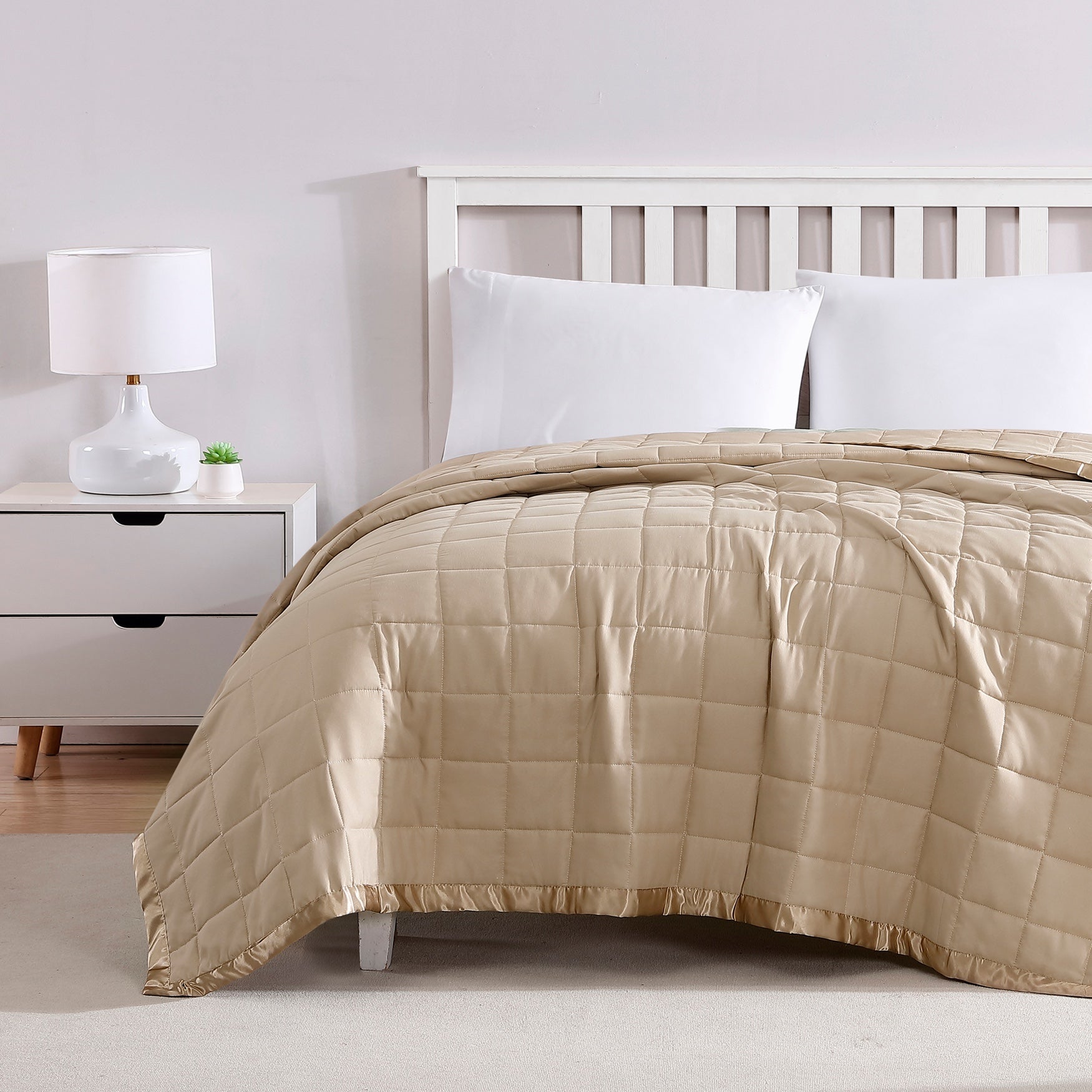 Down-Alternative Blanket image number 1