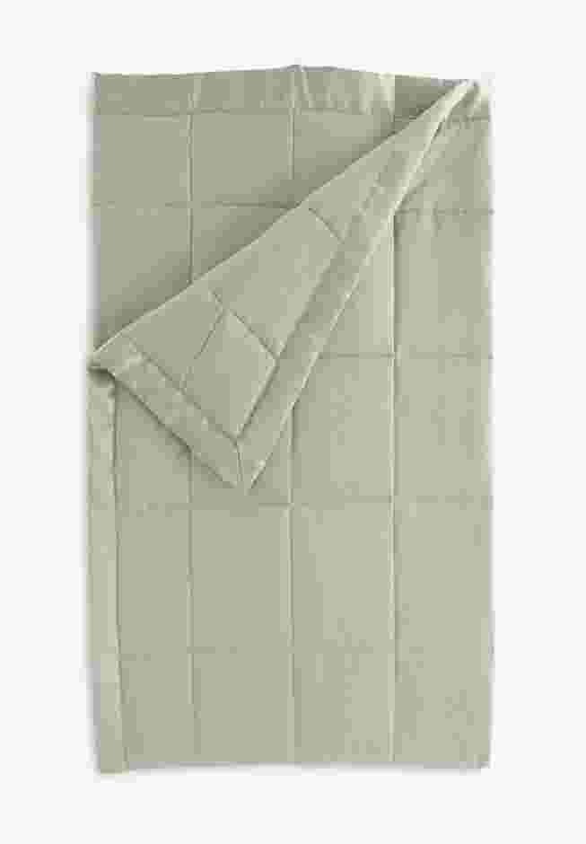 Down-Alternative Blanket image number 0