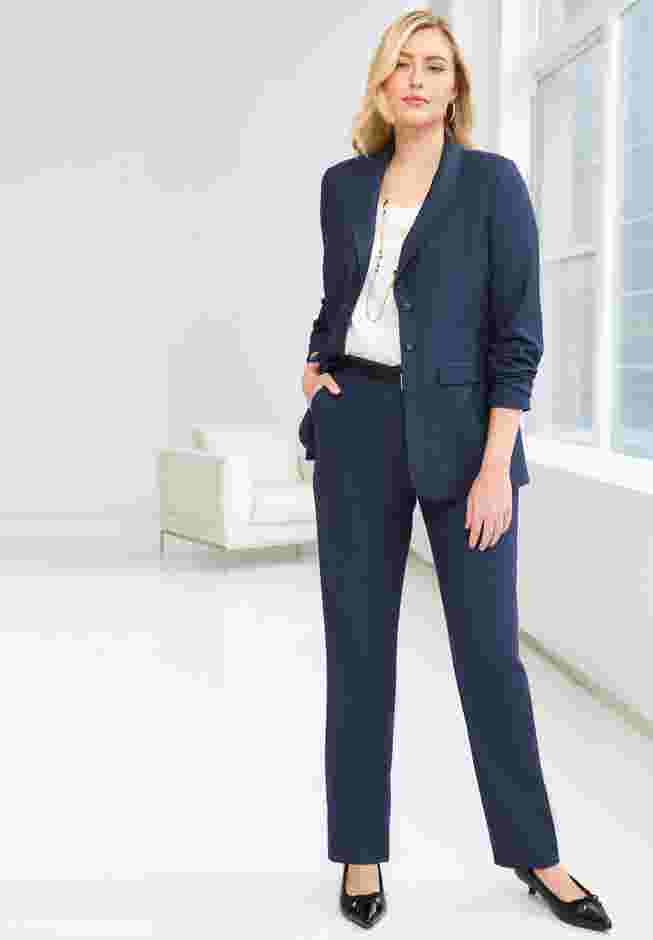 2-Piece Stretch Crepe Single-Breasted Pantsuit image number 5