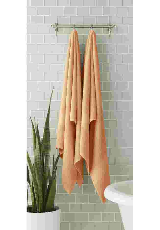 BH Studio 2-Pc. Bath Towel Set image number 0
