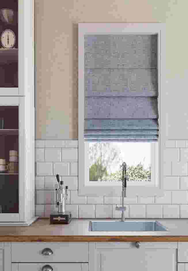 Sun Zero™ Somerton Textured 100% Blackout Cordless Roman Shade image number 0