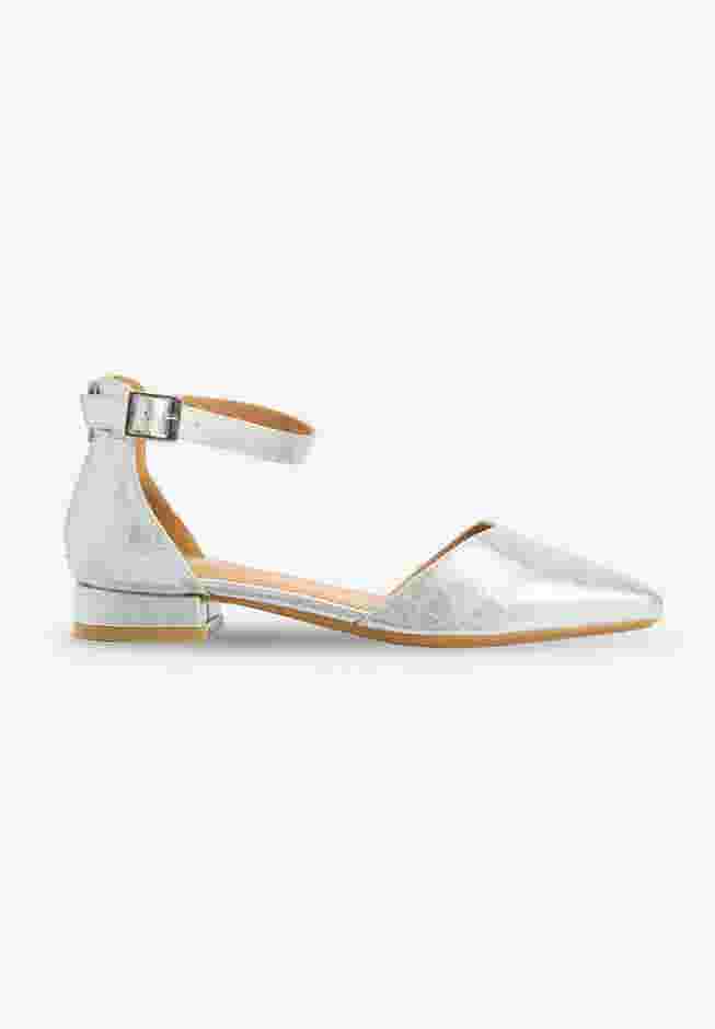 The Loucia Pump image number 3