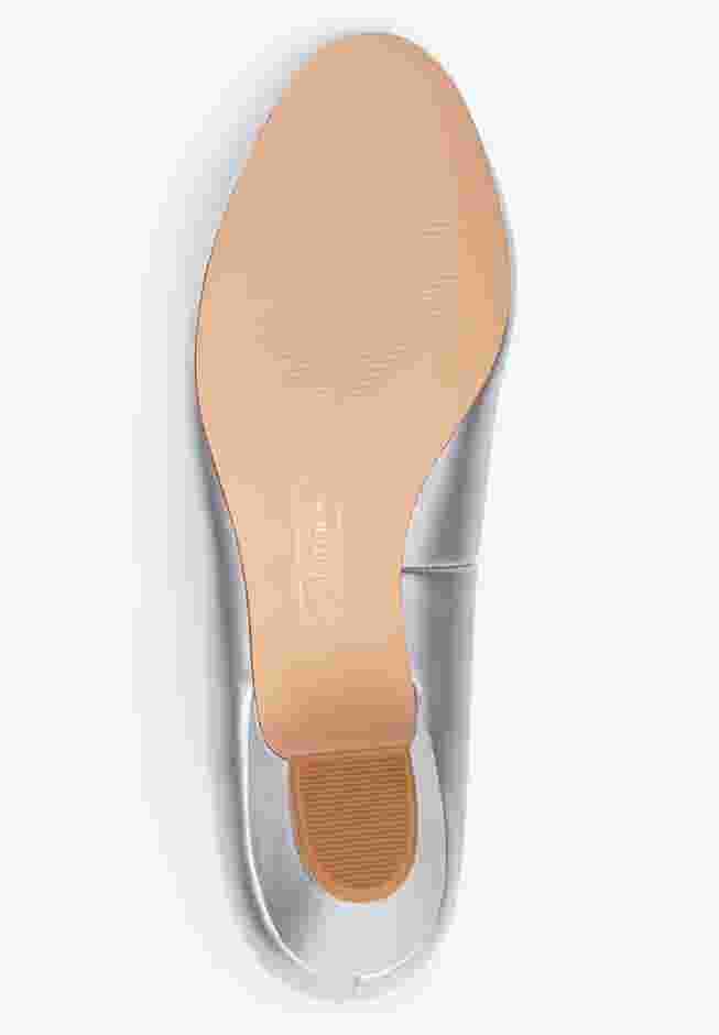 The Vida Slip On Pump image number 2