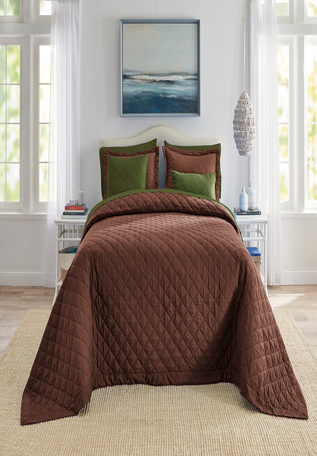 BH Studio Reversible Quilted Bedspread image number 1