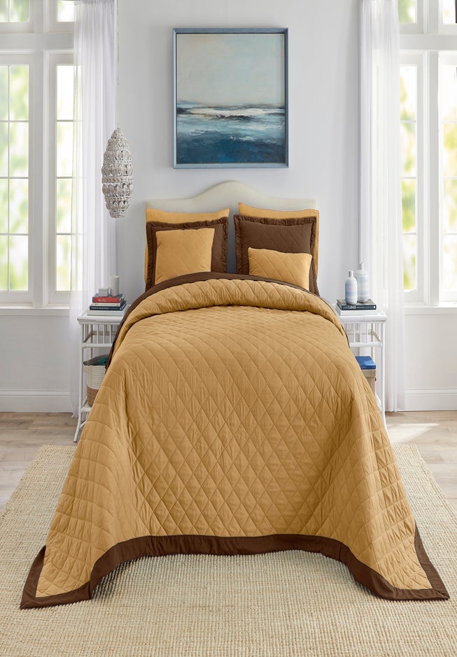 BH Studio Reversible Quilted Bedspread image number 1