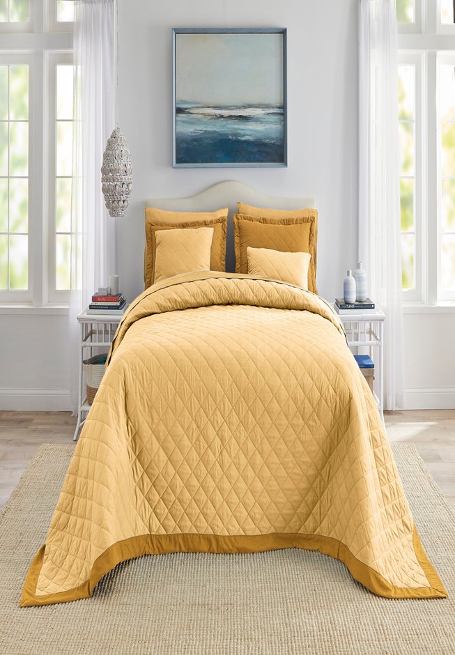 BH Studio Reversible Quilted Bedspread image number 1