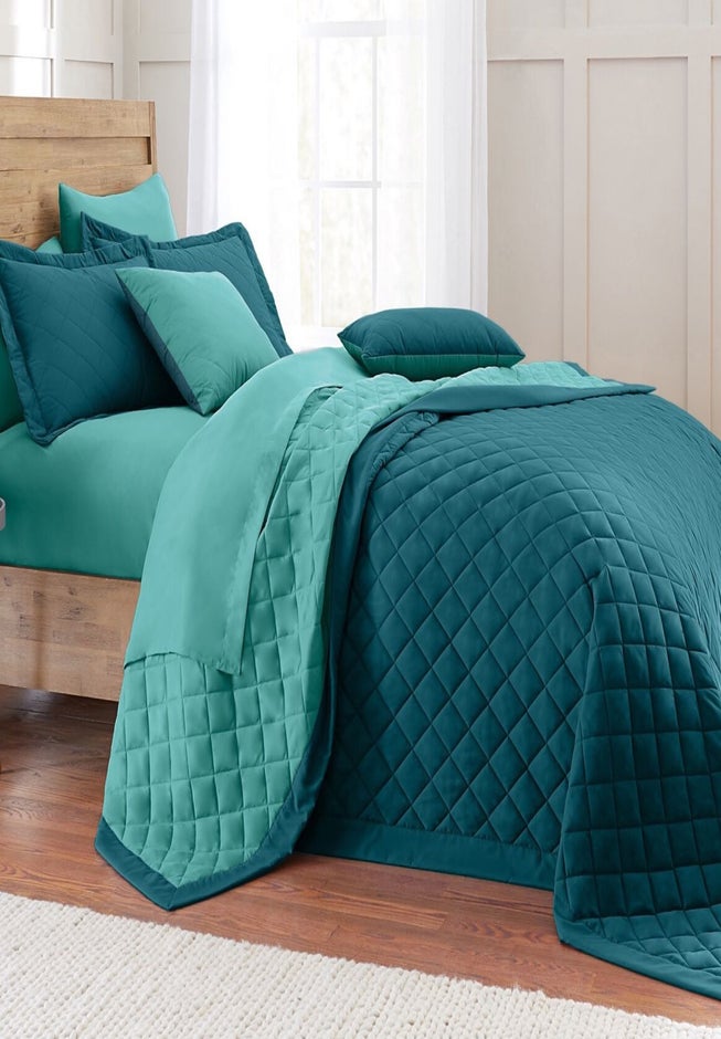 BH Studio Reversible Quilted Bedspread image number 5
