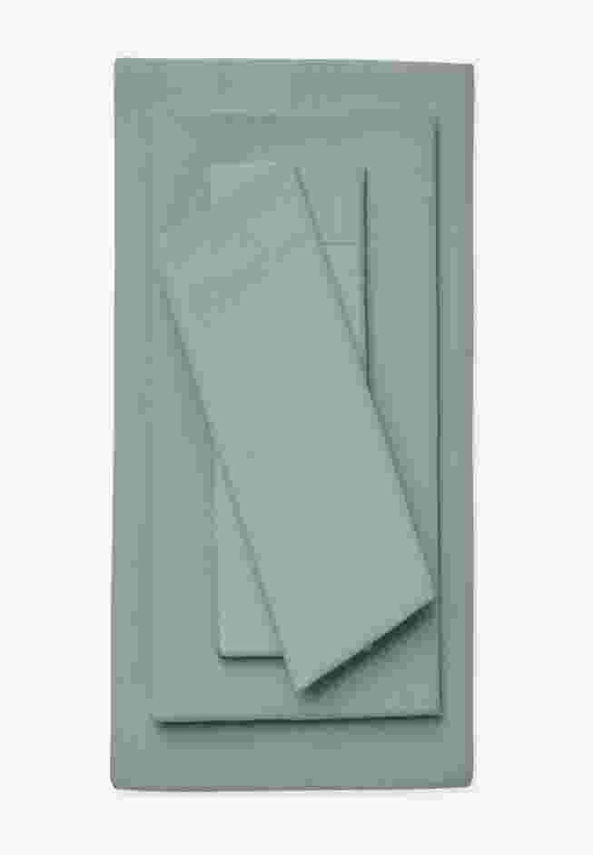 BH Studio Solid Microfiber Sheet Set image number 0
