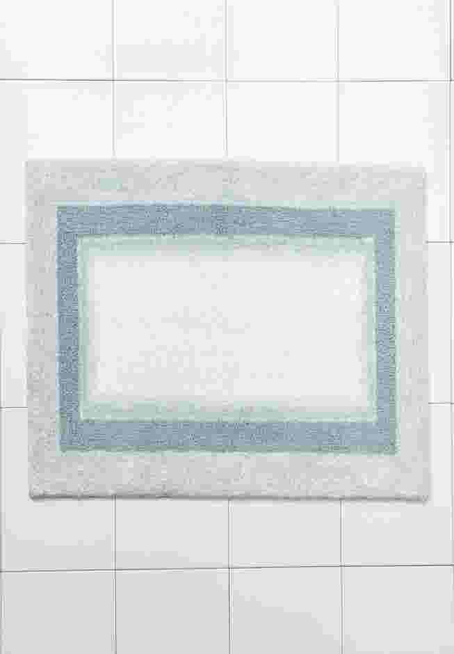 Amore Ombre Bath Rug image number 0