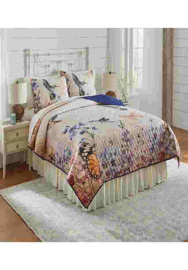 Fluttering Splendor Quilt image number 0