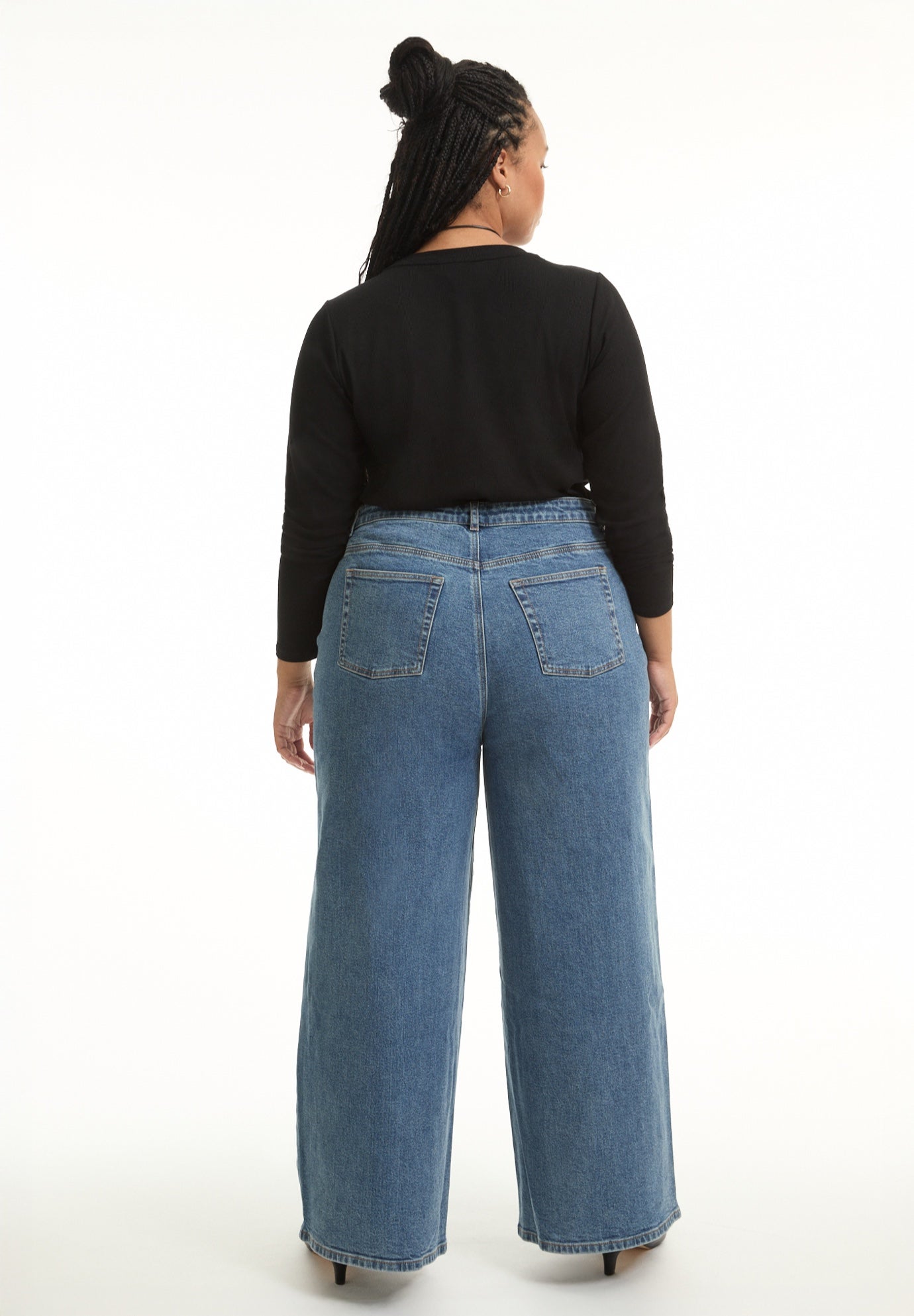Curvie-Fit High-Rise Jeans image number 1