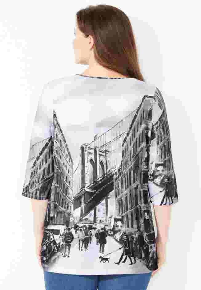 3/4 SLEEVE SEASONAL TEE image number 1