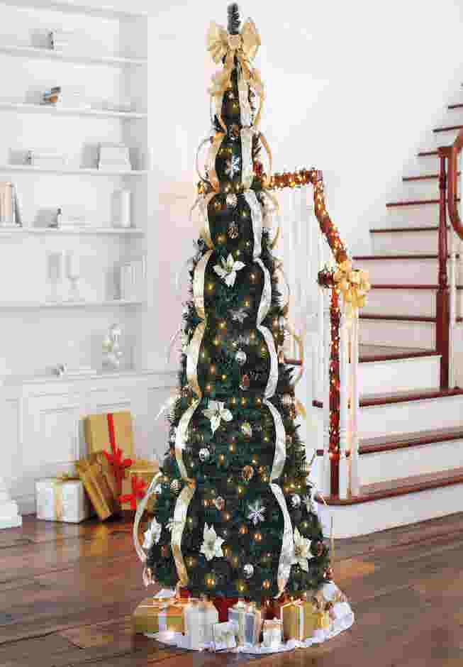 Fully Decorated Pre-Lit 7½' Pop-Up Christmas Tree image number 0