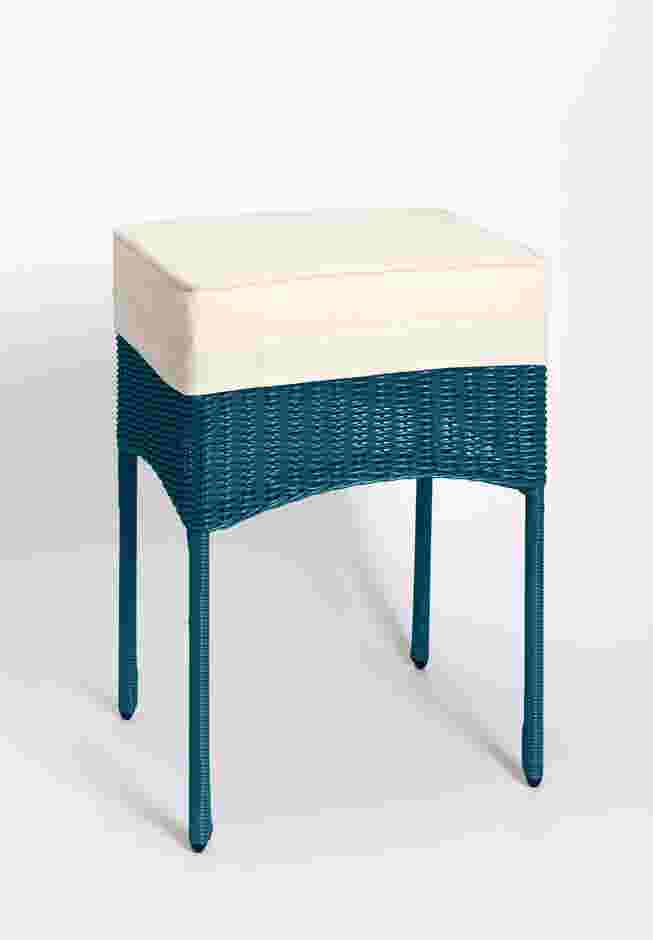Roma All-Weather Resin Wicker Ottoman image number 0