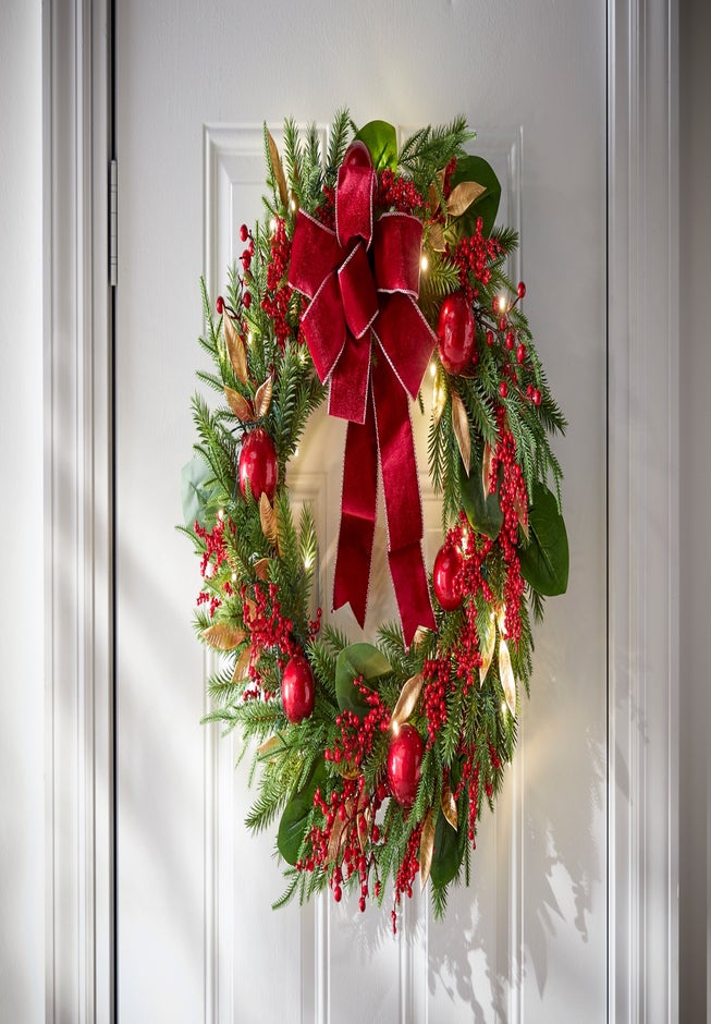 26" Pre-Lit Bordeaux Wreath image number 2