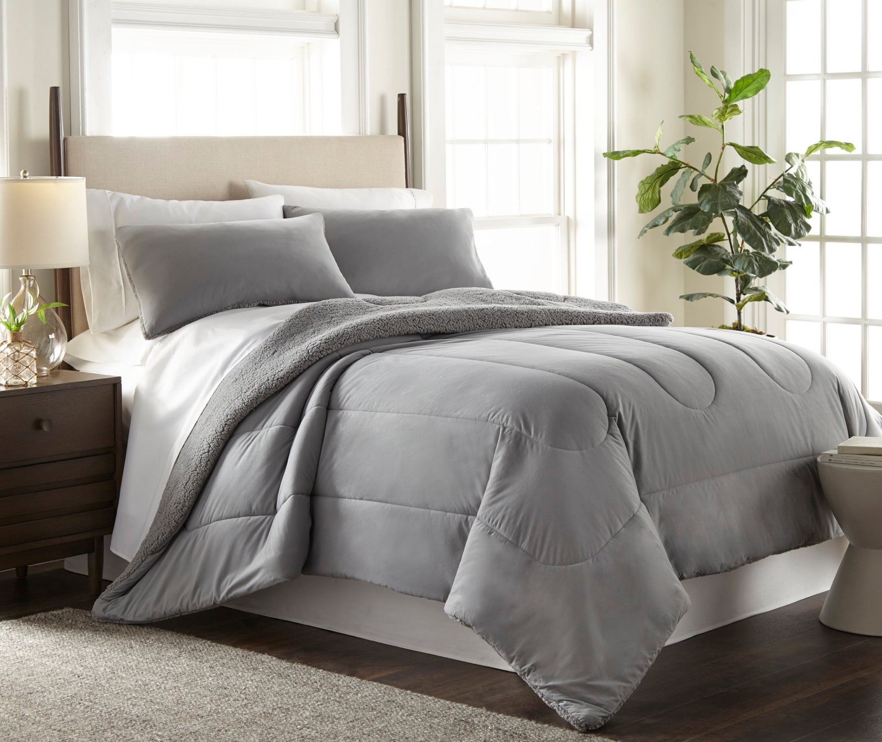 Reversible Micro Flannel® Sherpa 3-Pc. Comforter Set image number 0