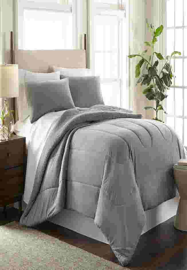 Reversible Micro Flannel® Sherpa 3-Pc. Comforter Set image number 0