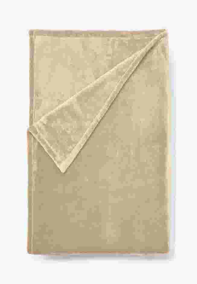 BH Studio Microfleece Blanket image number 0