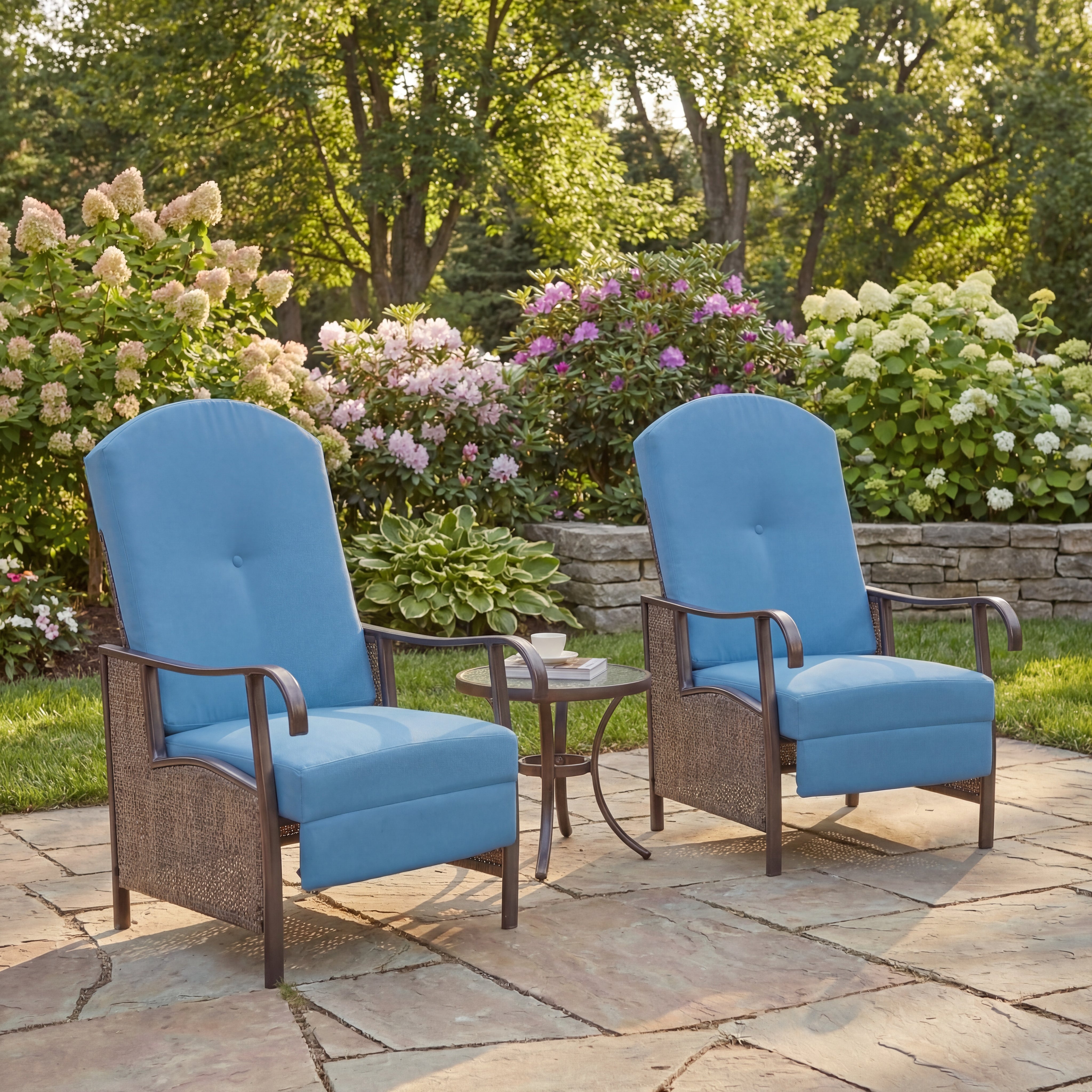 Oversized Outdoor Recliner image number 0