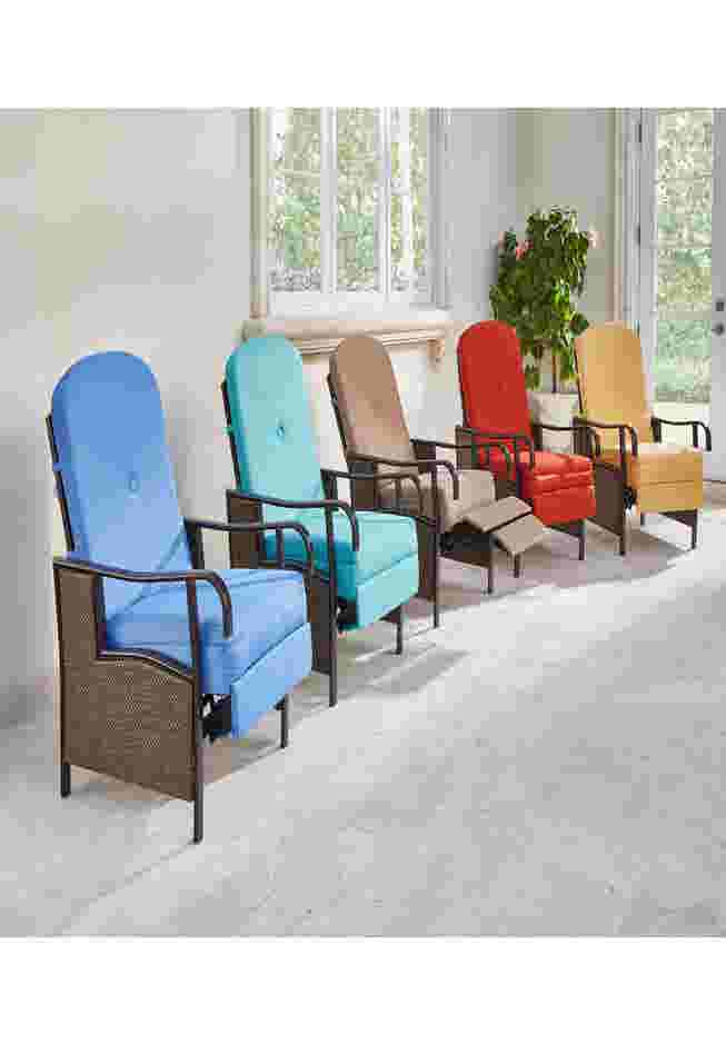Oversized Outdoor Recliner image number 2