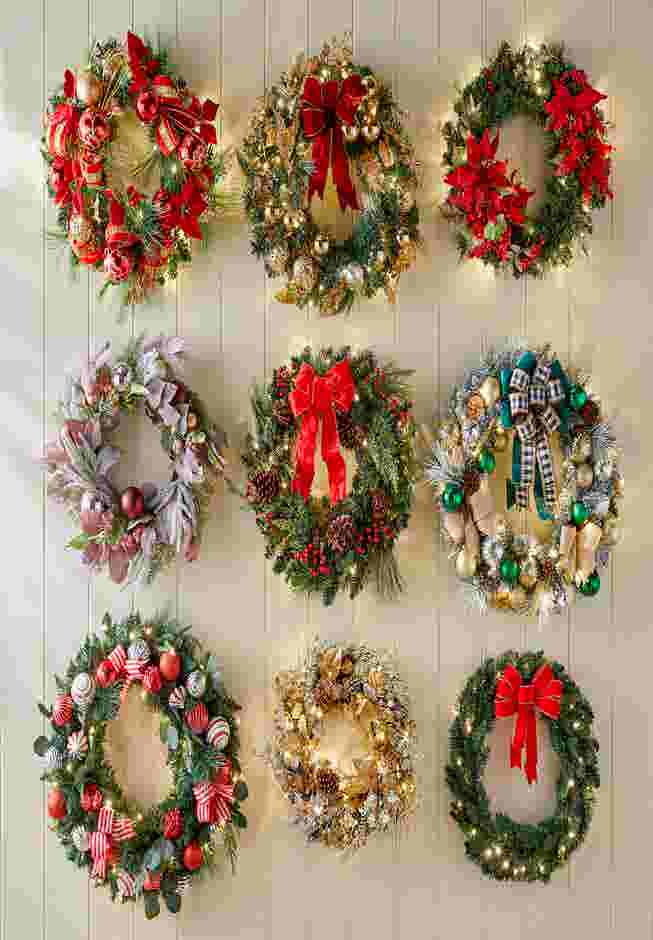 24" Pre-Lit Canadian Pine Arrow Tip Wreath image number 3