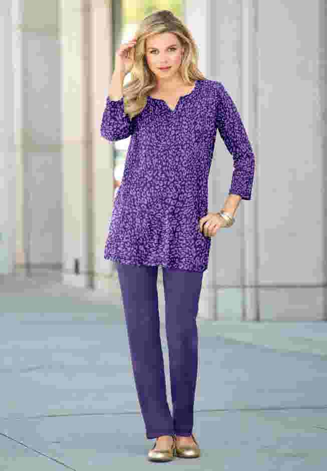 Plus Size Three-Quarter Sleeve Notch Neck Soft Knit Tunic image number 4
