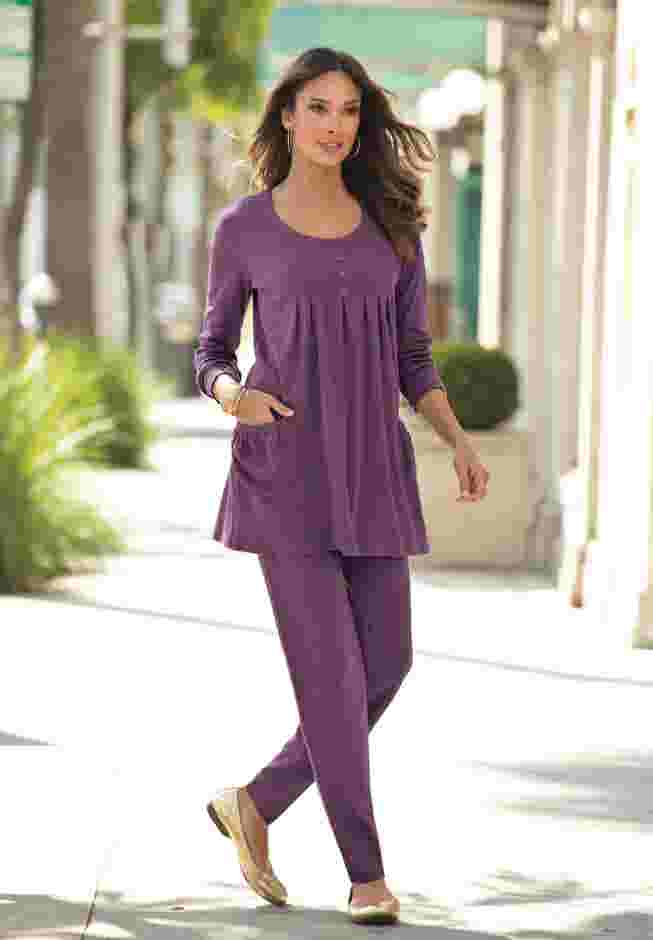Plus Size Two Pocket Long Sleeve Soft Knit Tunic image number 0