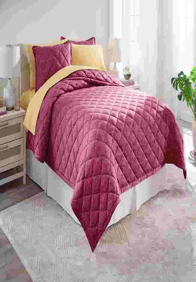 BH Studio Jersey Quilt Set image number 3