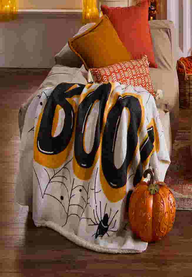 Seasonal Throw Blanket image number 1