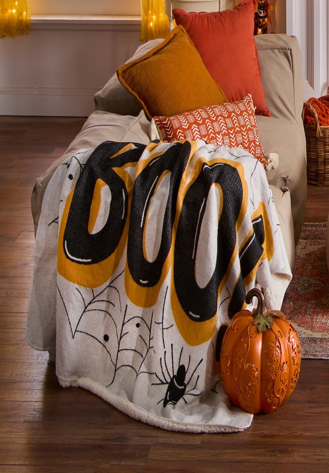 Seasonal Throw Blanket image number 0