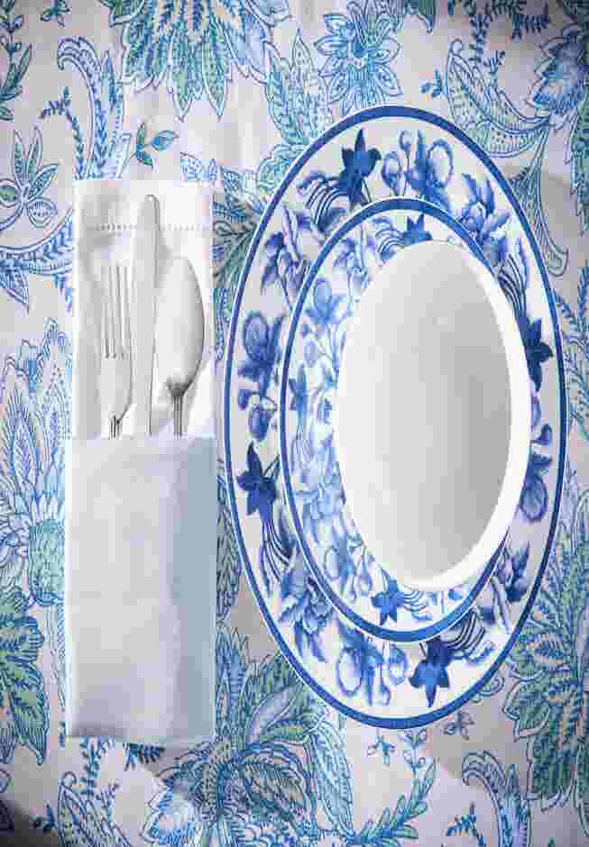 60" x 104" Katarina Floral Table Linen image number 1