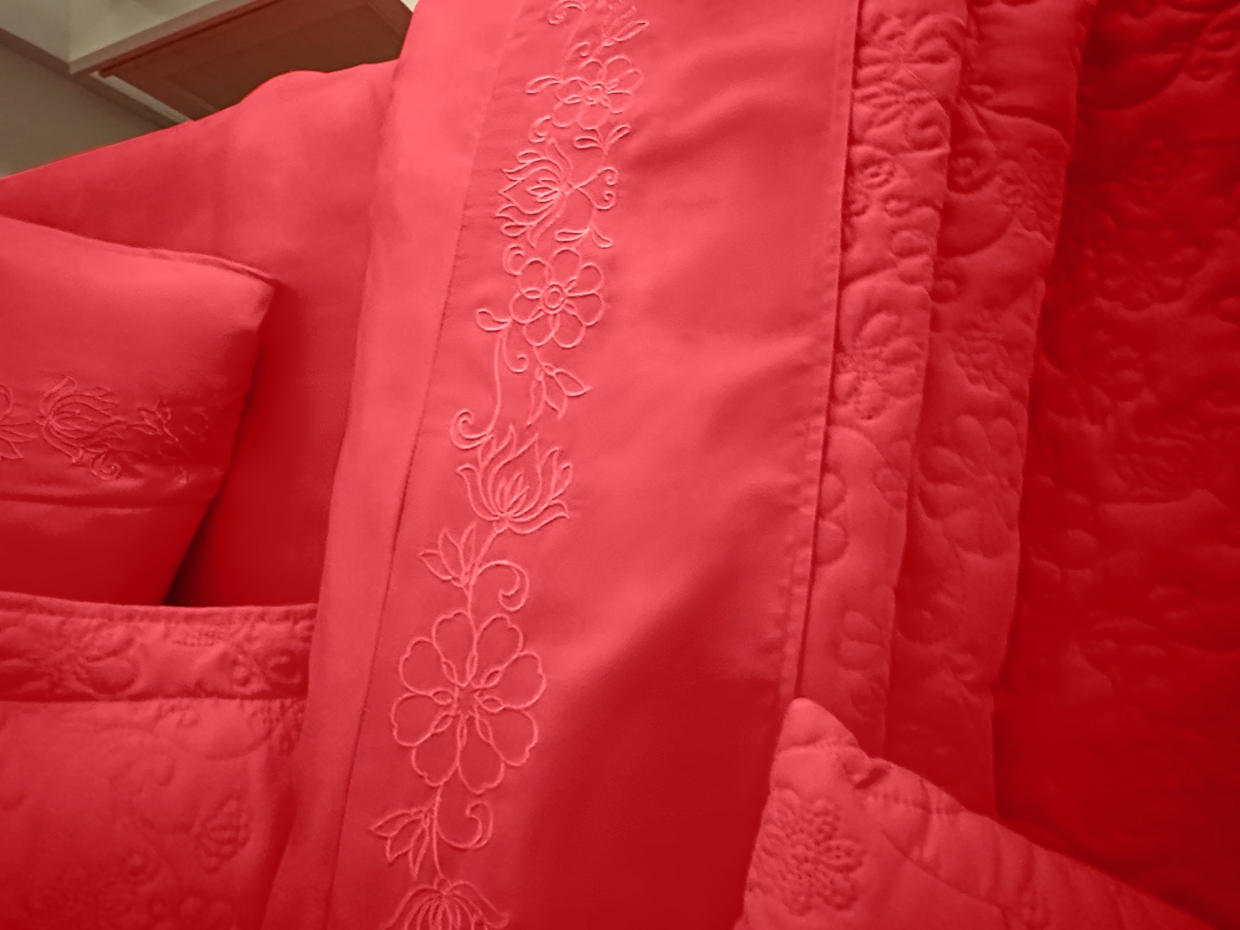 Anna Bedspread image number 14