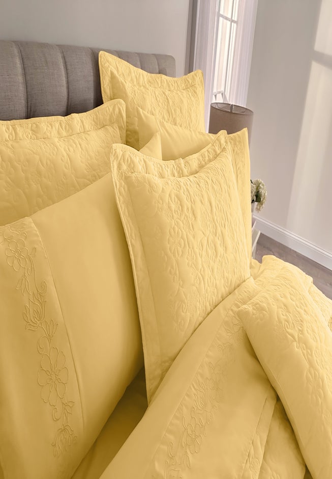 Anna Bedspread image number 1