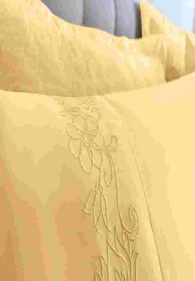 Anna Bedspread image number 5