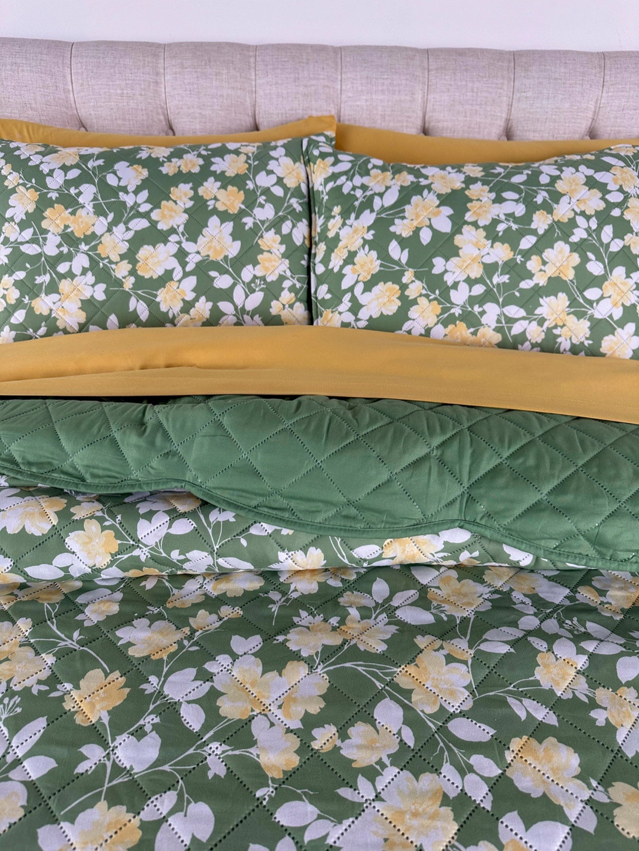 BH Studio Scalloped Hem Bedspread image number 1