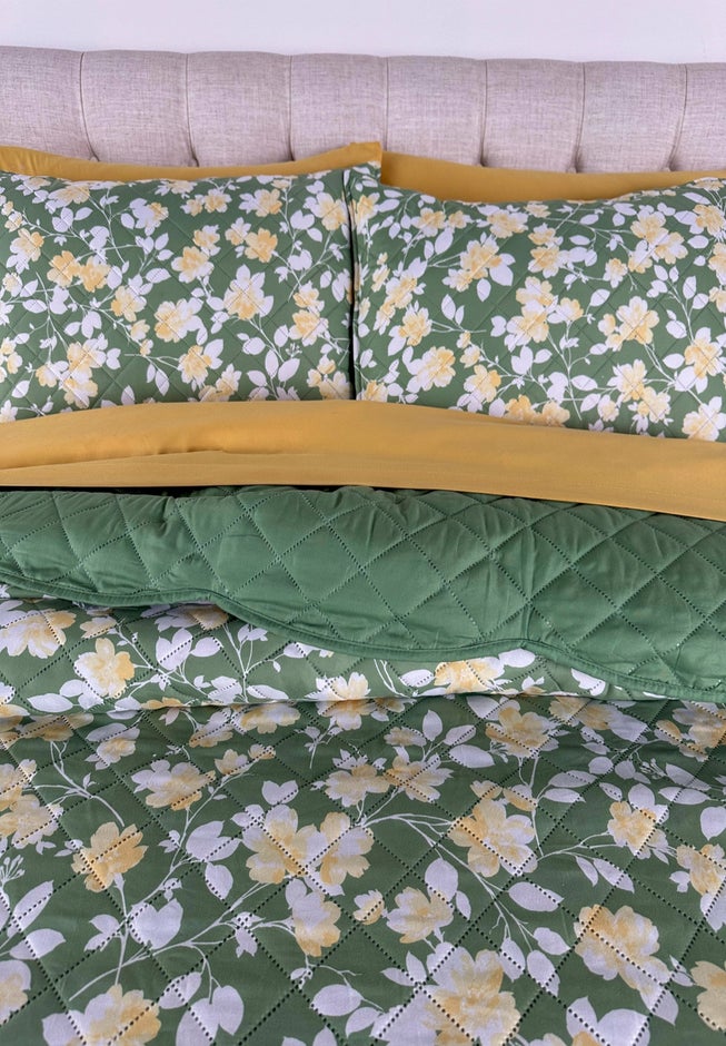 BH Studio Scalloped Hem Bedspread image number 1