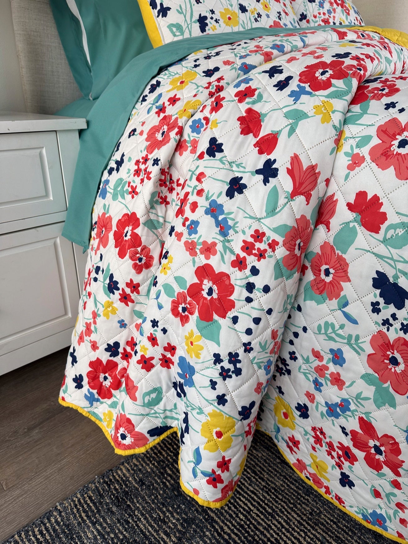 BH Studio Scalloped Hem Bedspread image number 3