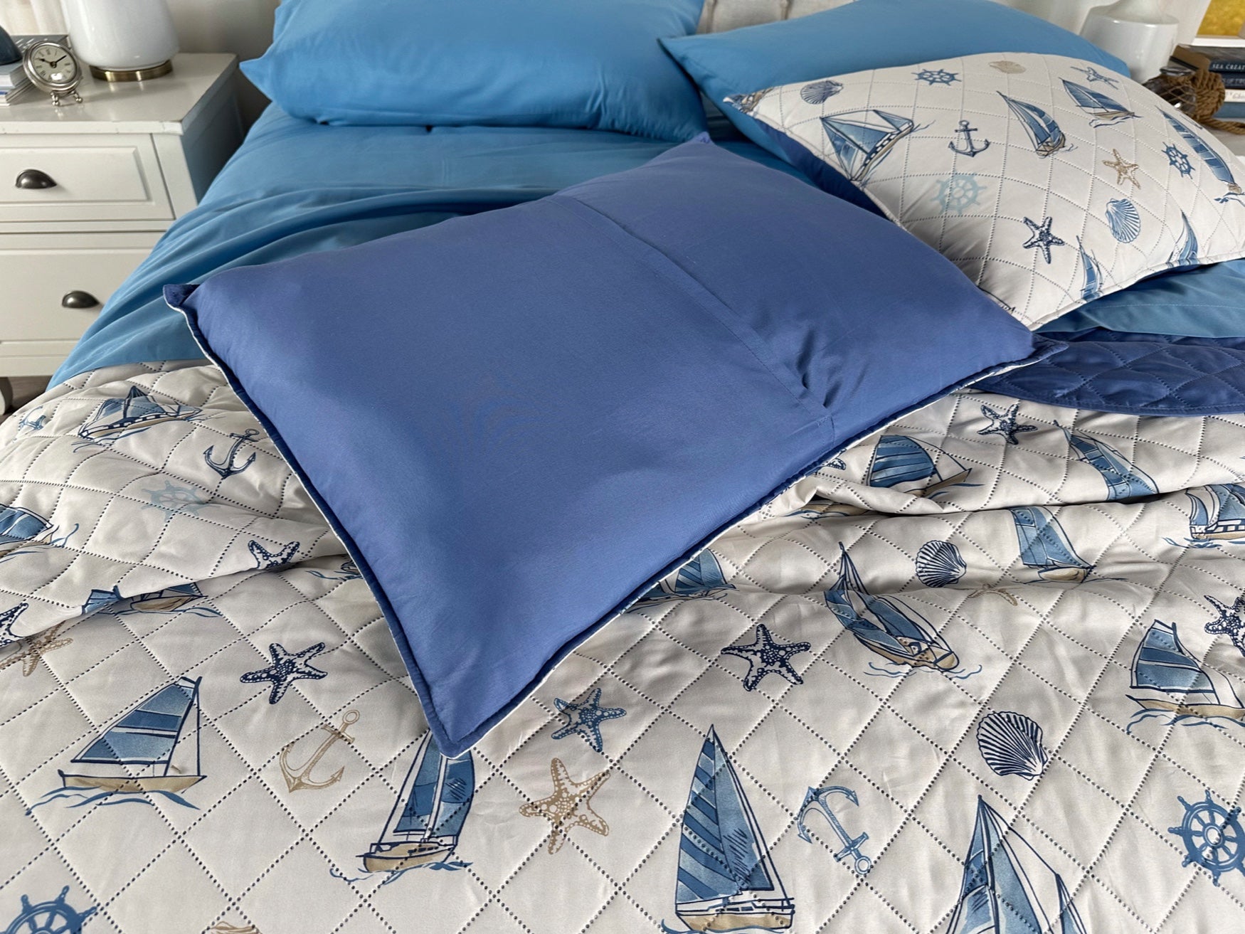 BH Studio Scalloped Hem Bedspread image number 5