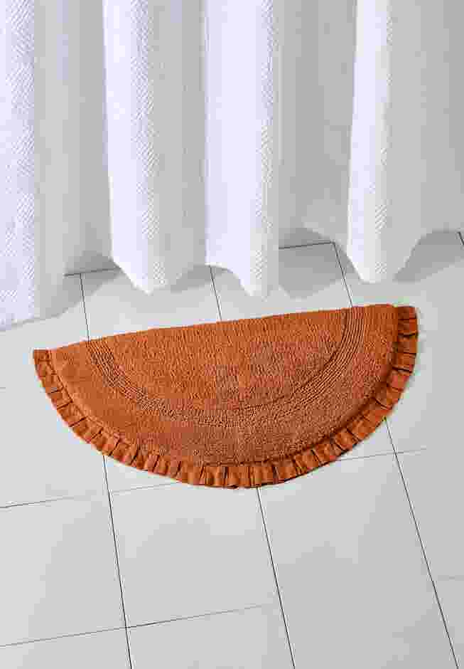 Half Round Ruffle Bath Rug image number 0