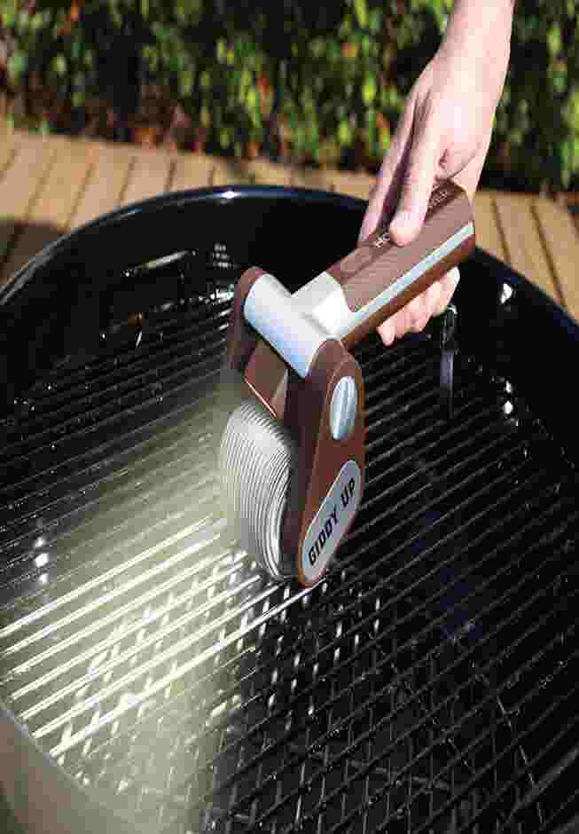 Horsepower™ Giddy Up™ Bristle-Free Grill Brush image number 5