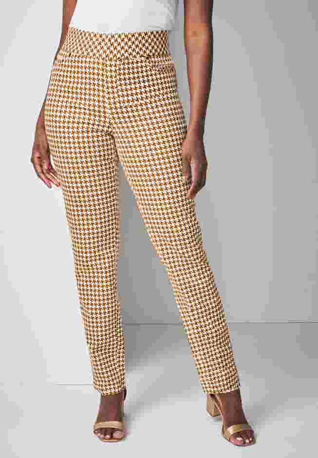 Comfort Waist Stretch Denim Straight Leg Jean image number 0
