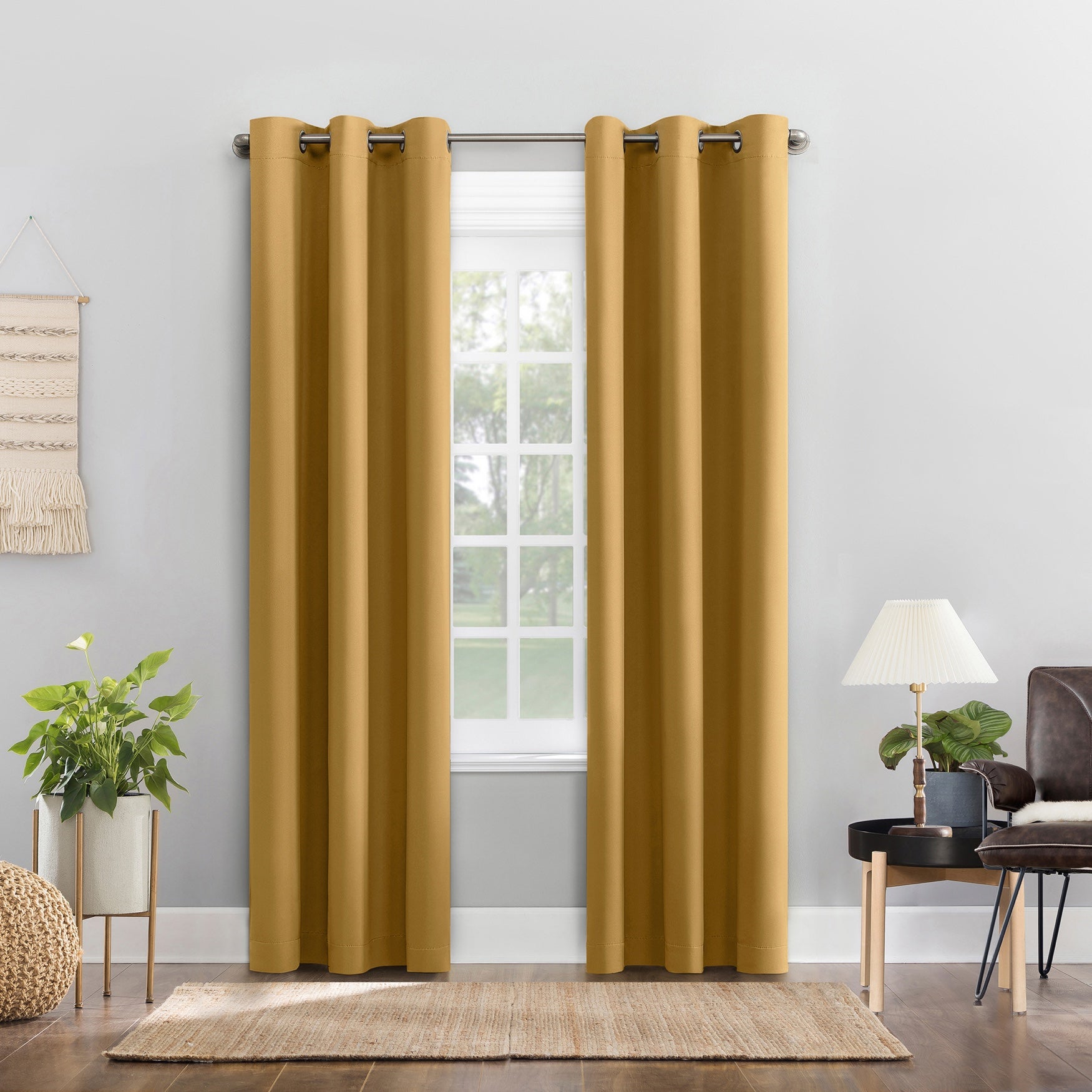 Sun Zero&trade; Blackout Greenwich Grommet Panel image number 0