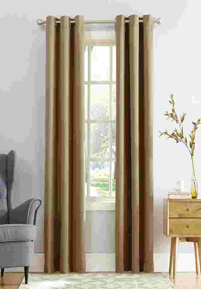 Sun Zero Blackout Greenwich Grommet Panel image number 0