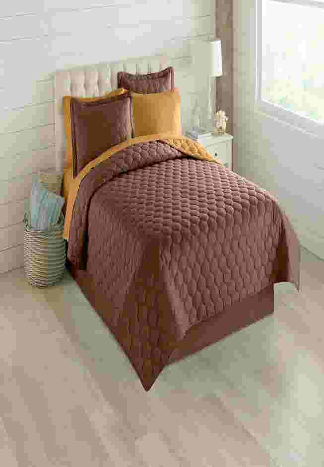 BH Studio Reversible Quilt image number 0