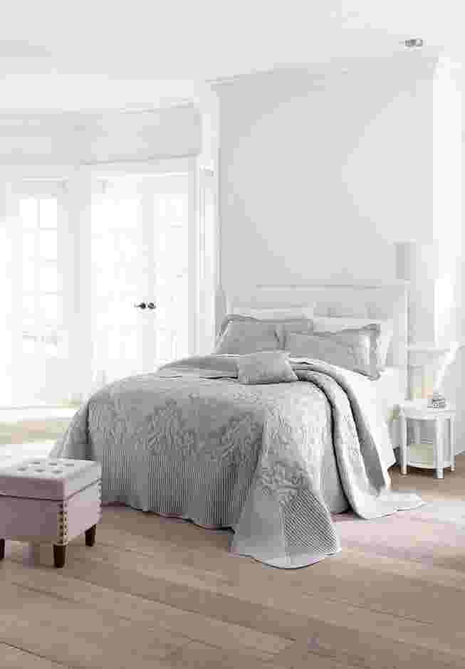 Amelia Sheet Set image number 1